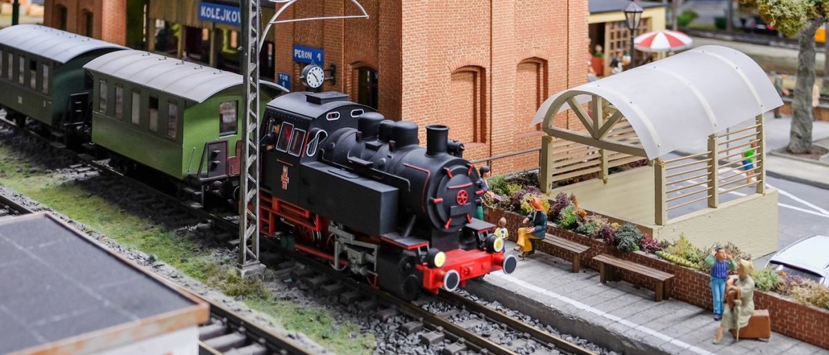 The Wonderful World of Model Trains: Building Your Kids’ First Modern Railway