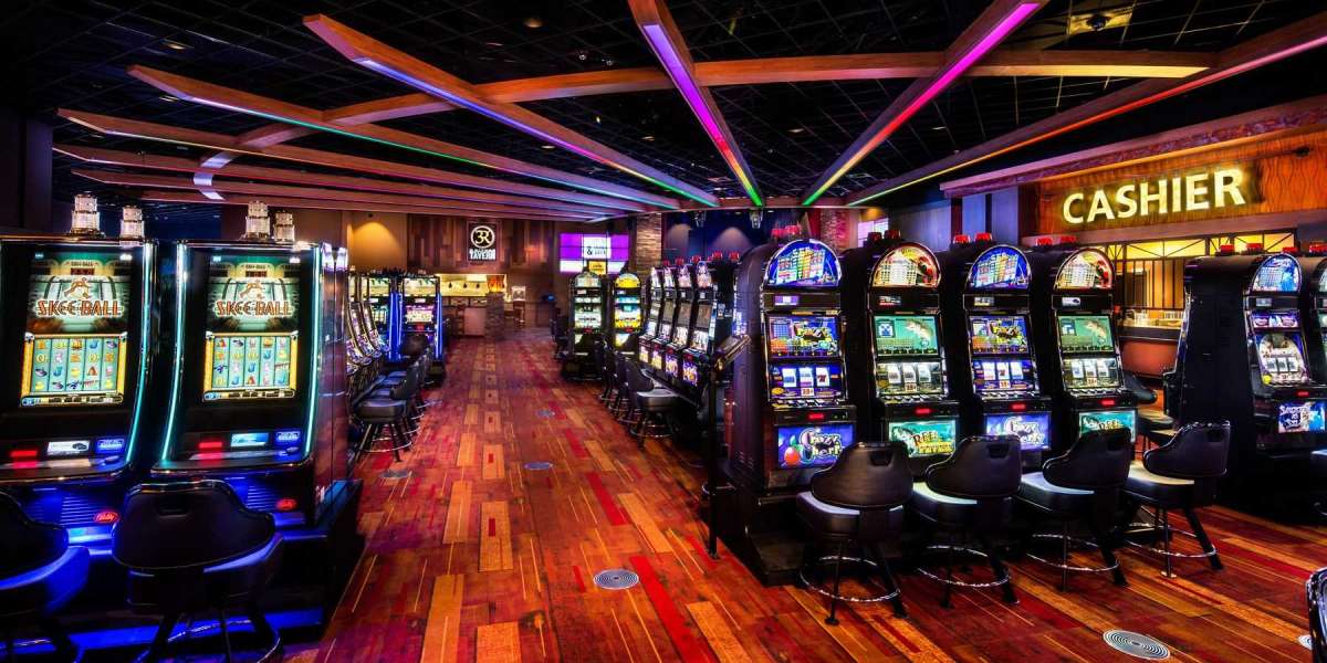 Tracing the Glittering Tapestry of Casino History: From Antiquity to the Digital Age
