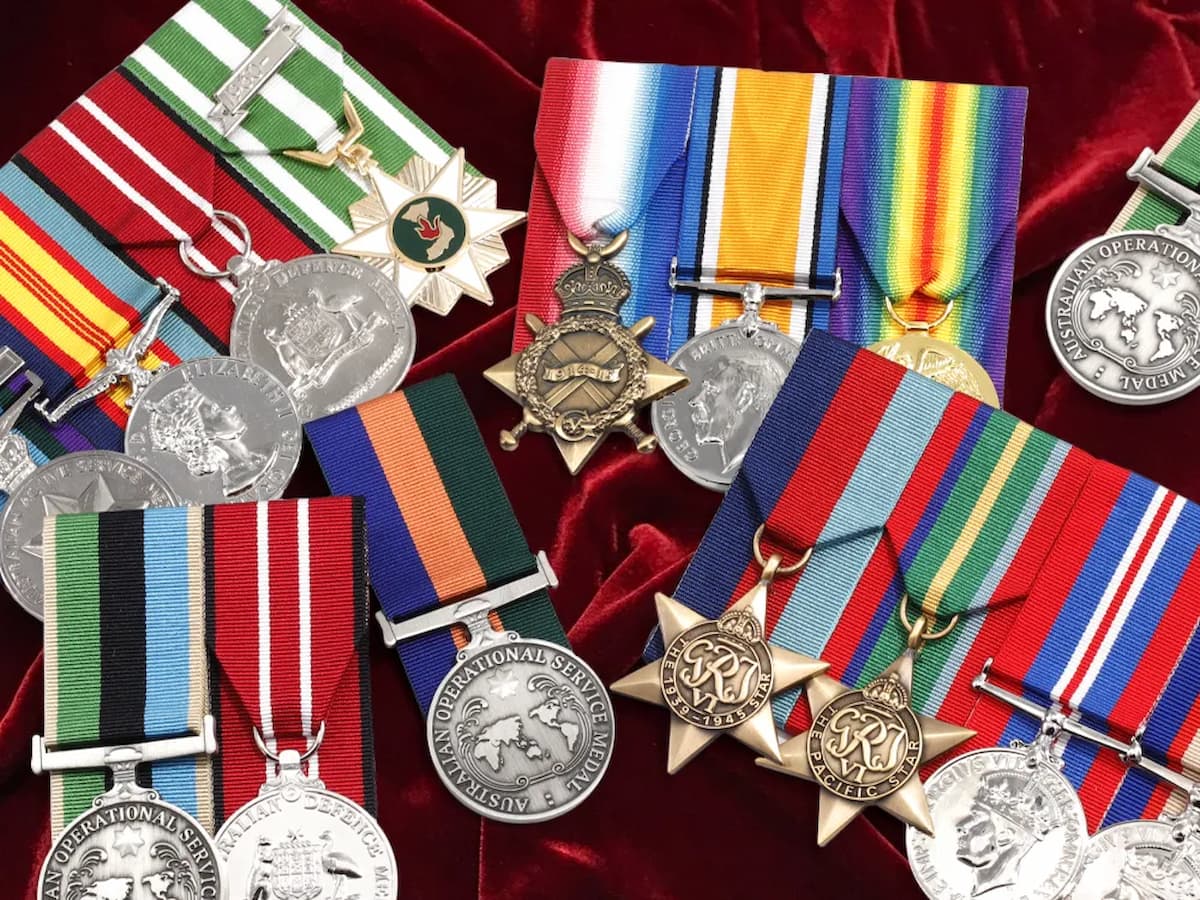 How to Choose the Right Medal Clasps