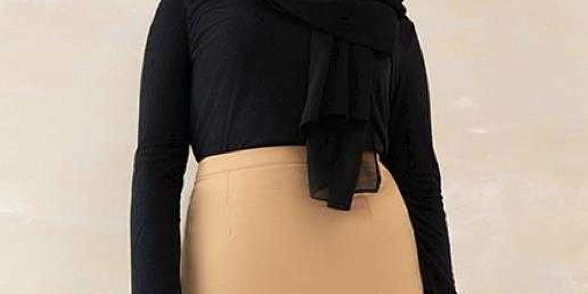 Tailored Pencil Skirts: Elevating Women's Fashion with Timeless Elegance
