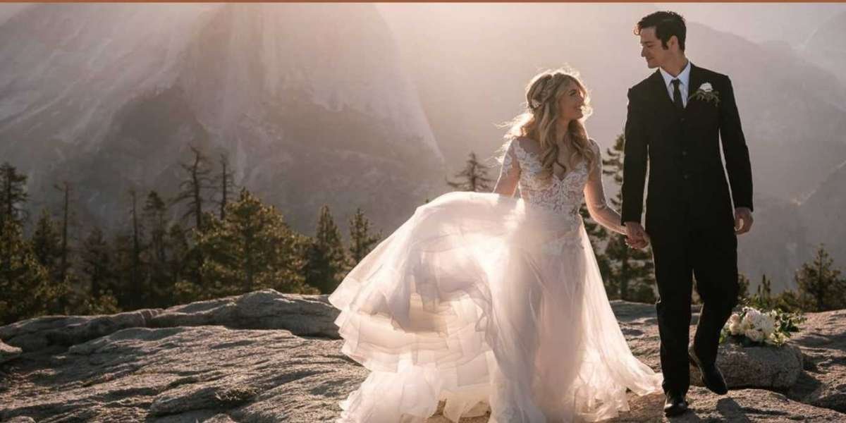 "How to Plan a Romantic Elopement Ceremony: Expert Advice and Ideas"