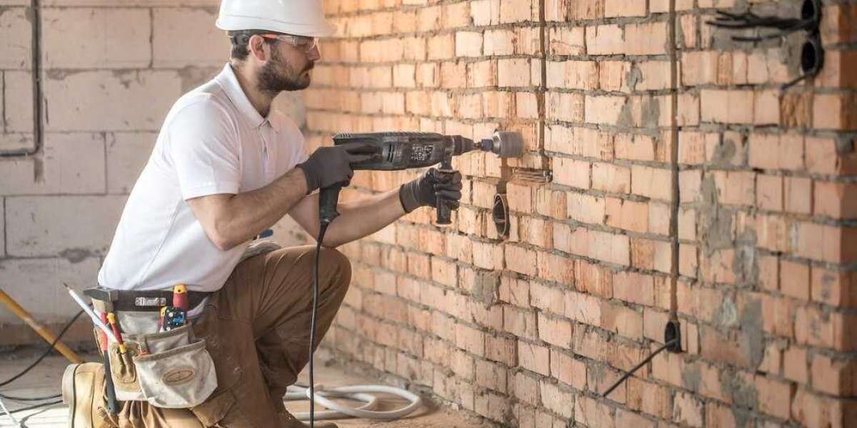 When to Call a Professional for Foundation Issues in Houston