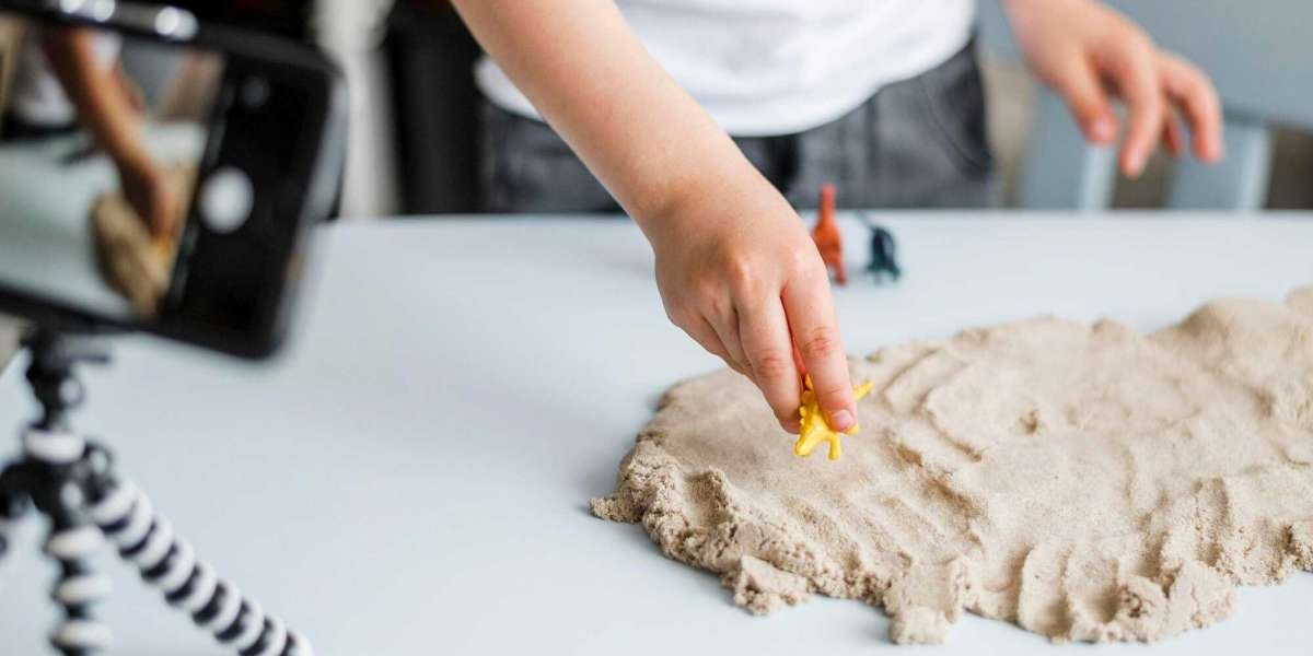 Advanced Sandtray Therapy: Integrating Techniques for Enhanced Therapeutic Outcomes