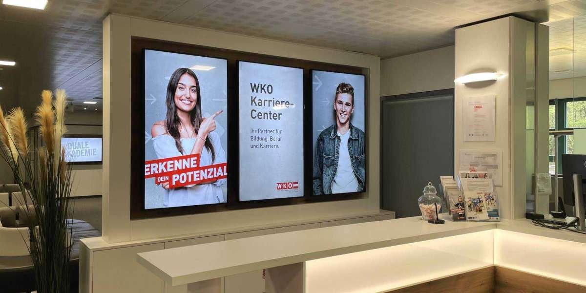 The Rise of Electronic Menu Boards: A Game Changer for the Food Industry