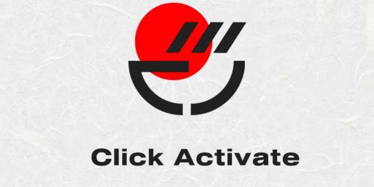 What exclusive rewards are available for Peacock Premium subscribers?