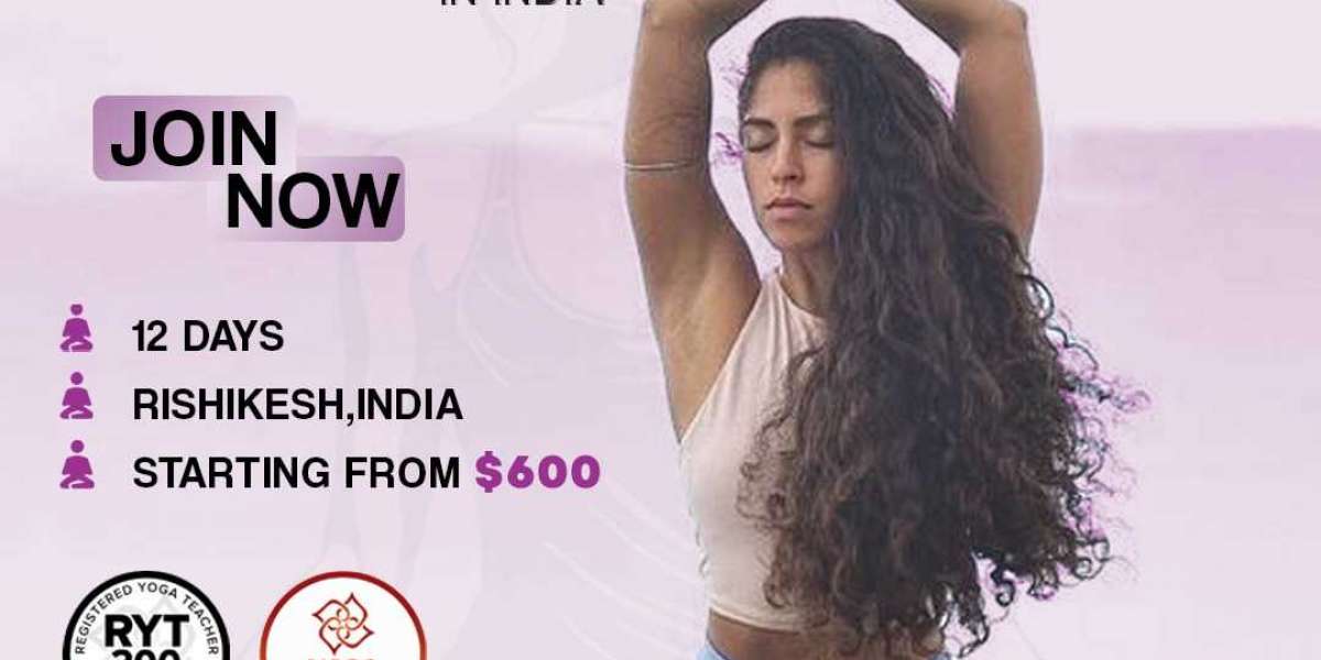 100 Hours Yoga Teacher Training in Rishikesh – A Life-Changing Experience