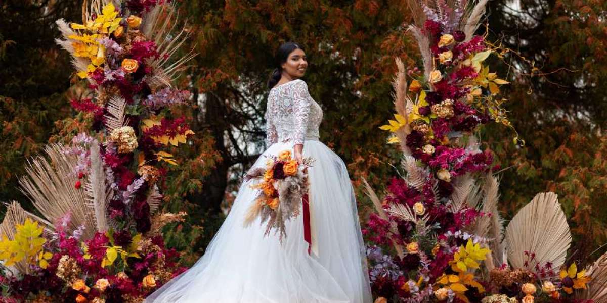 How to Match Modest Wedding Gowns with Elegant Bridesmaid Styles