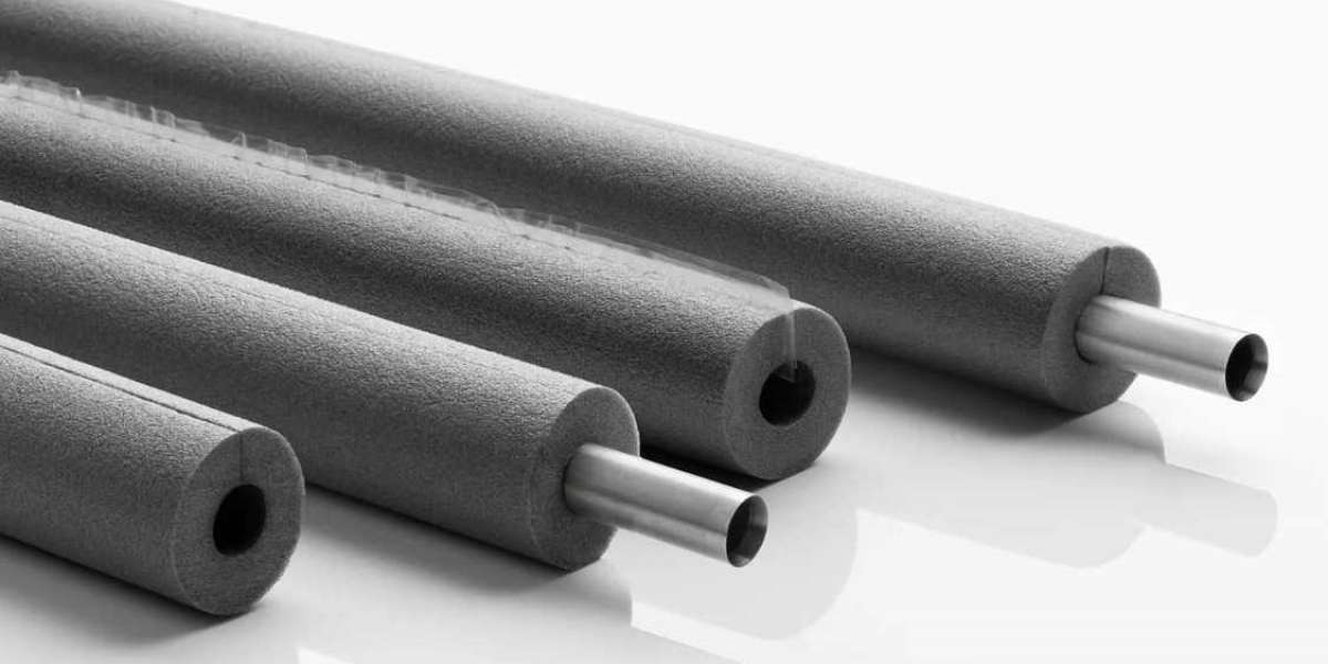 Why a 100mm Insulation Roll Is Ideal for Loft Projects